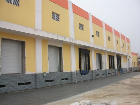 Wuxi DESEO Sandviç Otomatik Endüstriyel Seksiyonel Kapı DockWarehouse Havai Yükleme için Renkli Kaplamalı Çelik